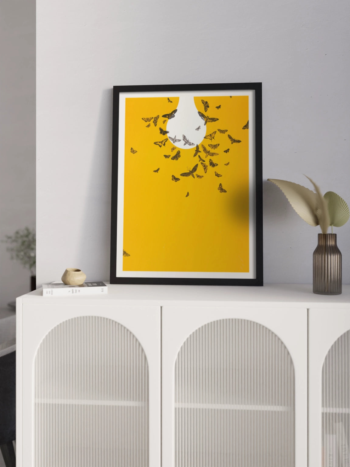 Постер "Метелики летять на світло"